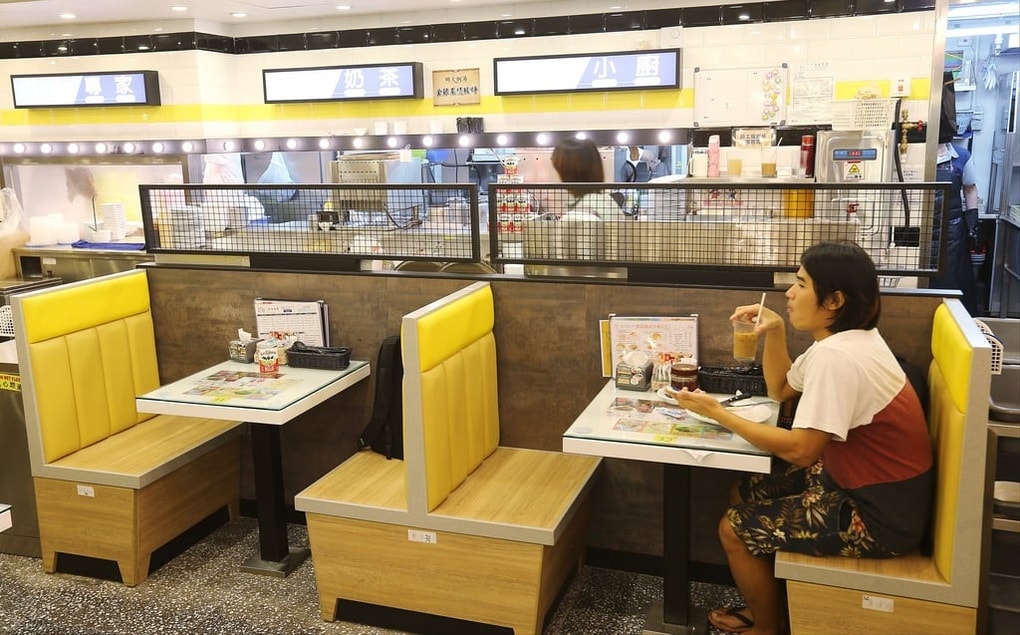 Nhà hàng Hàn Quốc từ chối phục vụ người cô đơn gây phẫn nộ - 2