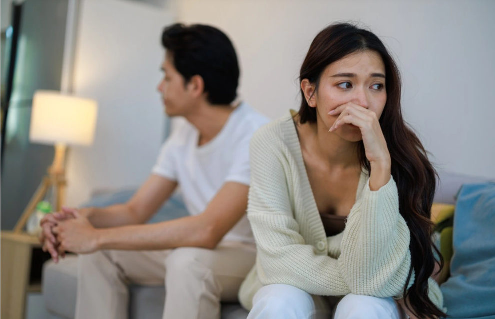 Mở hợp đồng bảo hiểm của chồng, tôi ê chề khi biết người thụ hưởng là ai - 1 Mở hợp đồng bảo hiểm của chồng, tôi ê chề khi biết người thụ hưởng là ai - 1