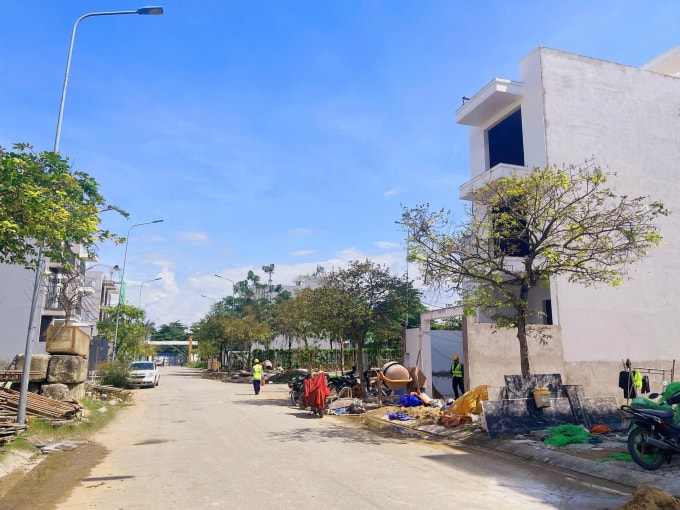 Một dự án tại TP HCM tái khởi động khi được hoàn tất định giá đất. Ảnh: Phương Uyên