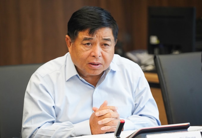 Phó Thủ tướng Nguyễn Chí Dũng đưa ra tại cuộc gặp Mạng lưới Đổi mới sáng tạo Việt Nam về phát triển các ngành công nghệ chiến lược, sáng 26/11. Ảnh: Lưu Quý