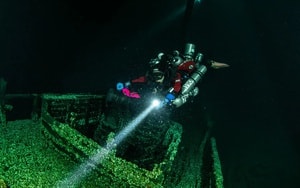 Các nhà khoa học đưa ra cảnh báo về "sông băng ngày tận thế" - Ảnh 3.