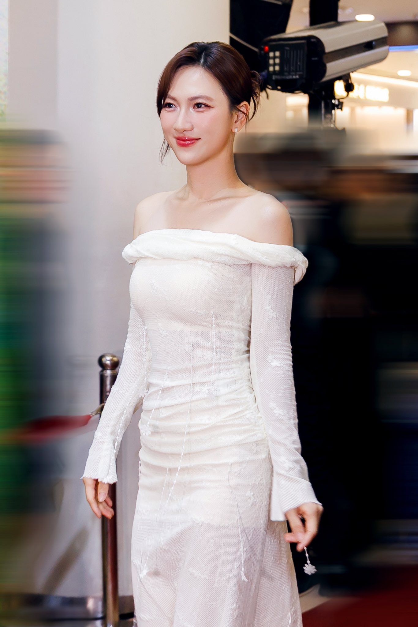 Diễn viên vừa giành giải Nữ chính xuất sắc nhất tại Liên hoan phim Việt Nam là ai?- Ảnh 1.