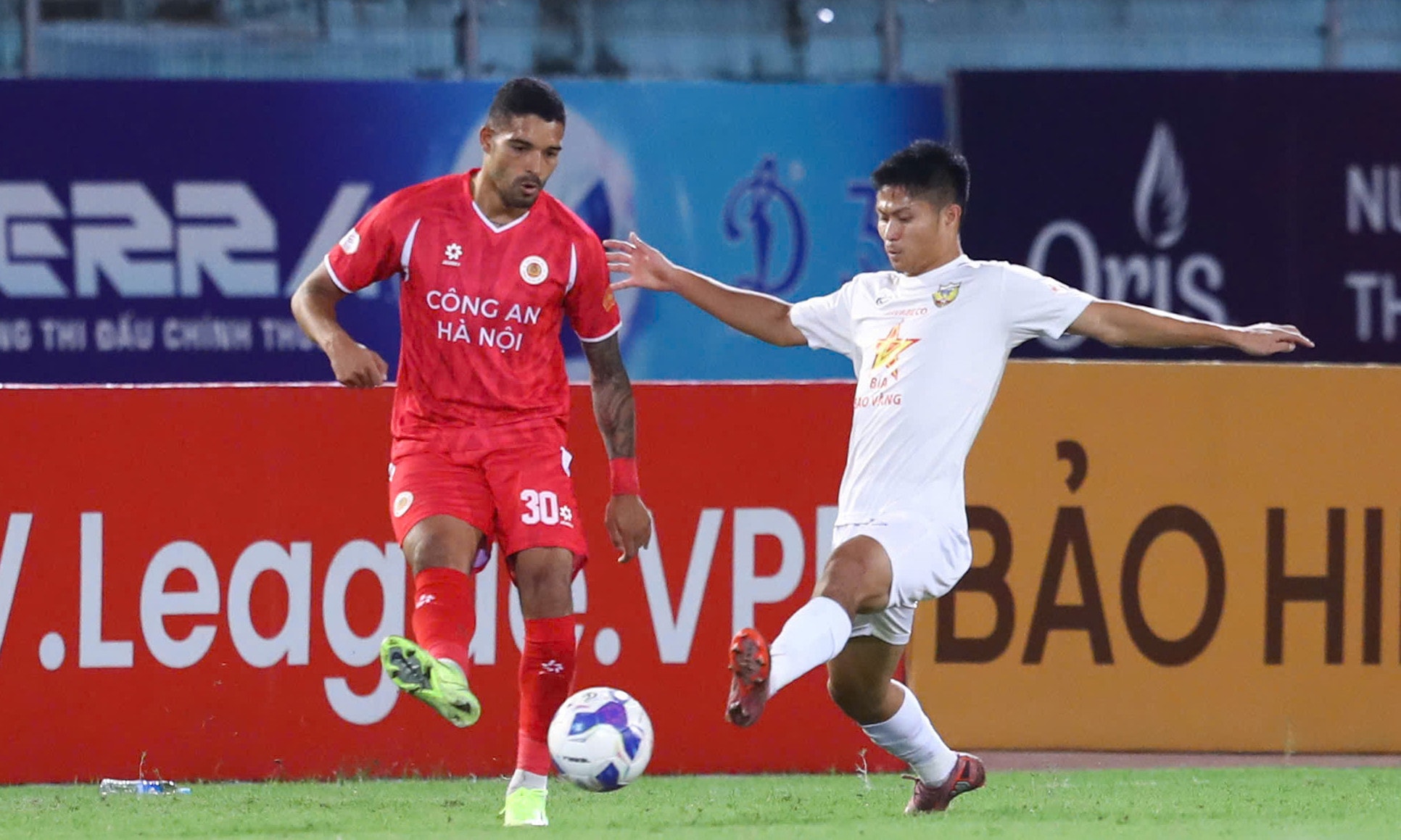 CAHN liên tục mất điểm ở cúp châu Á.