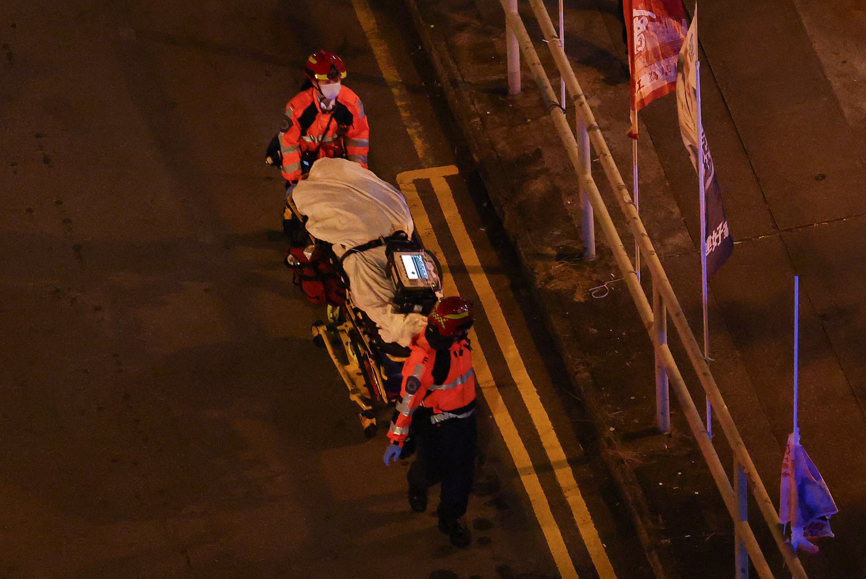 Với 44 người thiệt mạng, đây là vụ cháy nghiêm trọng nhất tại Hong Kong kể từ năm 1962. (Ảnh: Reuters)