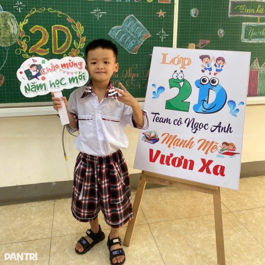 Con trai 8 tuổi thoi thóp sau tai nạn, bố mẹ kiệt sức níu giữ mạng sống - 1 Con trai 8 tuổi thoi thóp sau tai nạn, bố mẹ kiệt sức níu giữ mạng sống - 1