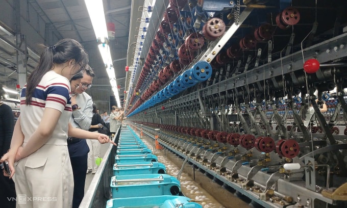 Nhà máy kéo tơ của Hoàng Anh Gia Lại tại Hàm Rồng. Ảnh: Thi Hà