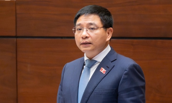 Bộ trưởng Tài chính Nguyễn Văn Thắng phát biểu tại phiên họp sáng 27/11. Ảnh: Media Quốc hội