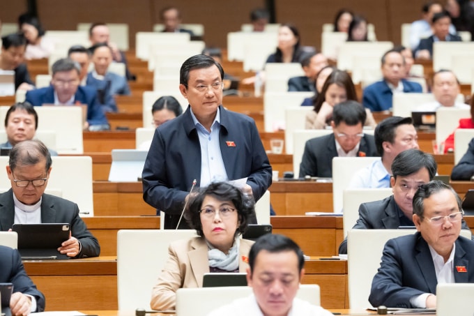 Đại biểu Phạm Trọng Nhân (Phó chủ tịch Liên đoàn Lao động TP HCM) . Ảnh: Hoàng Phong