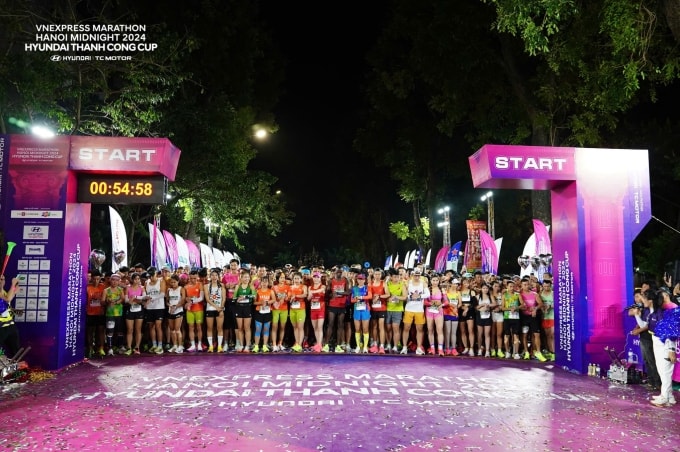 Cổng xuất phát giải năm ngoái đặt trên đường Quang Trung. Ảnh: VnExpress Marathon