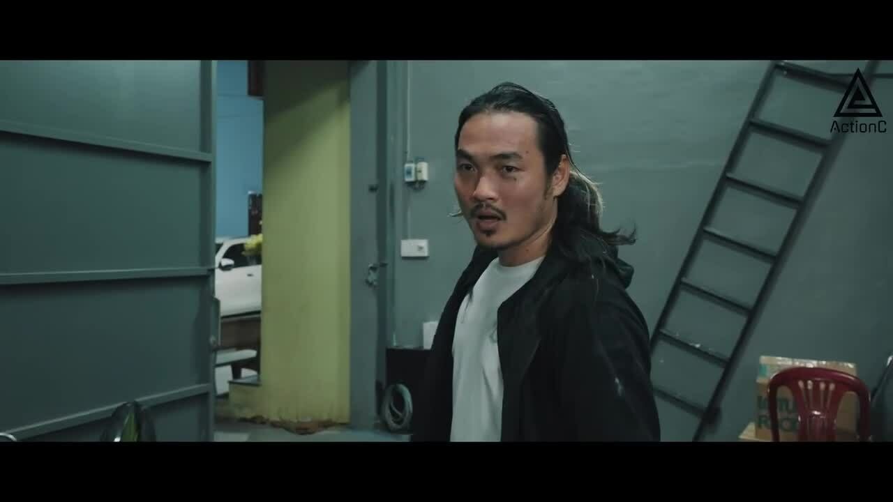 Nhóm cascadeur Action C kết hợp Andy Long, thành viên trong team cascadeur của Thà