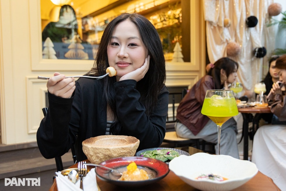 Khách Tây chắp tay... cúi đầu cảm ơn vì quán ăn ở Hà Nội bán đồ quá ngon - 5 Khách Tây chắp tay... cúi đầu cảm ơn vì quán ăn ở Hà Nội bán đồ quá ngon - 5