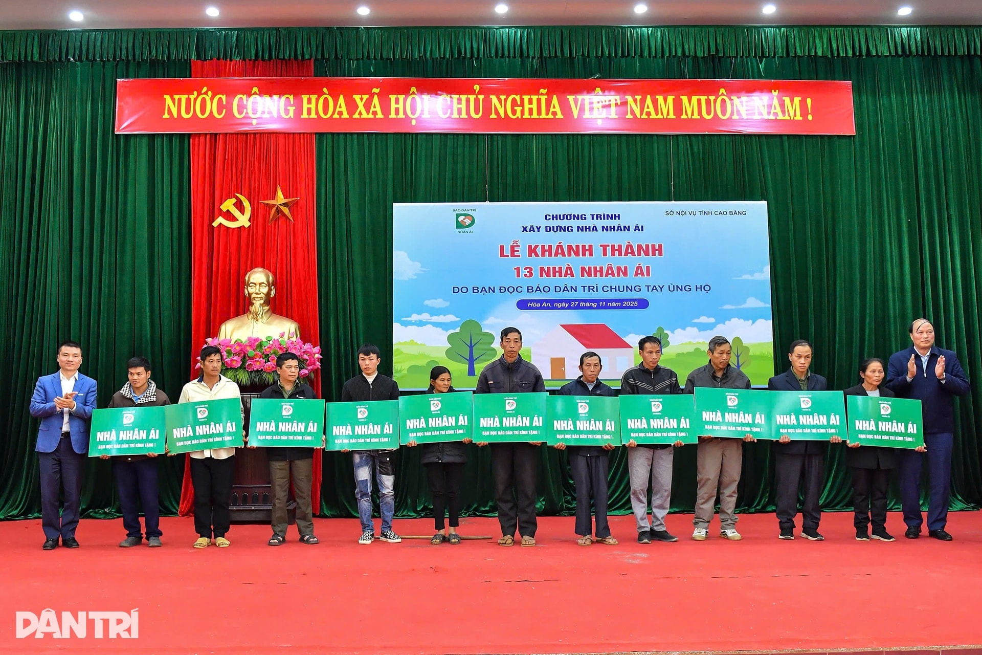 Khánh thành 13 nhà Nhân ái ở Cao Bằng, người dân an tâm đón Tết - 6 Khánh thành 13 nhà Nhân ái ở Cao Bằng, người dân an tâm đón Tết - 6