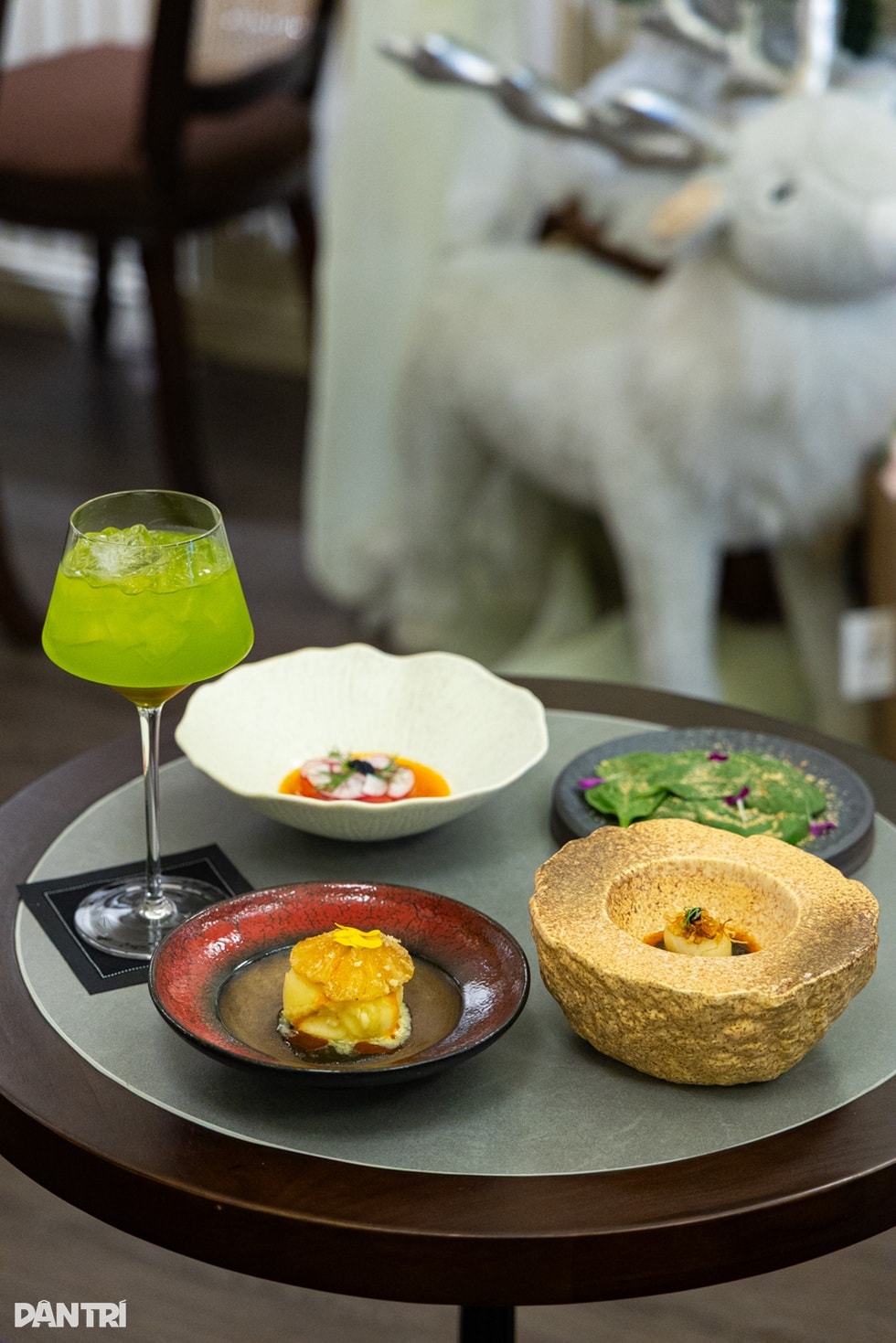 Khách Tây chắp tay... cúi đầu cảm ơn vì quán ăn ở Hà Nội bán đồ quá ngon - 6 Khách Tây chắp tay... cúi đầu cảm ơn vì quán ăn ở Hà Nội bán đồ quá ngon - 6