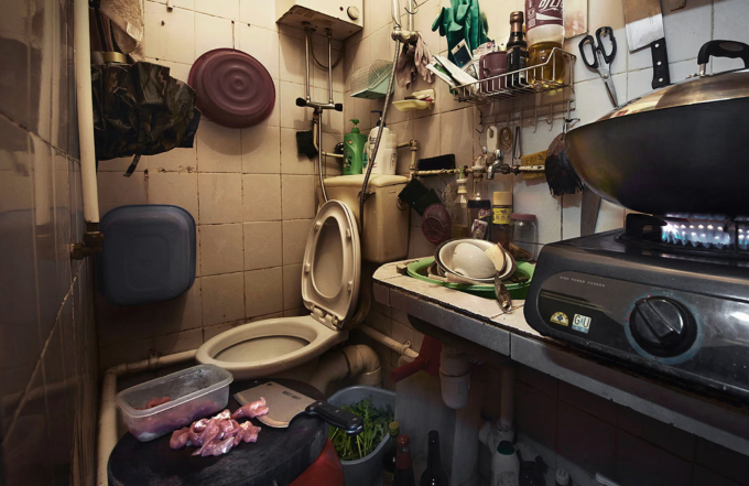 Những giấc mơ mắc kẹt trong chung cư Hong Kong - 1