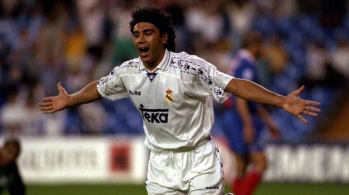 Huyền thoại Real so bì kỹ thuật xe đạp chổng ngược với Ronaldo - 1