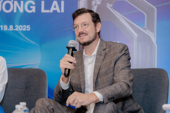 Ông Keith Schulz, Chủ tịch HĐQT Vilube, Giám đốc điều hành Phát triển bền vững tại lễ ra mắt dầu nhớt Motul NGEN Hybrid hồi tháng 8. Ảnh: Motul