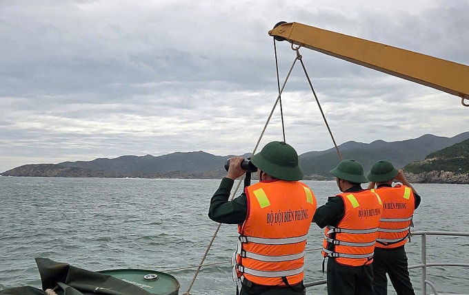 Bộ đội biên phòng Khánh Hòa tìm kiếm nạn nhân mất tích. Ảnh: Biên phòng Khánh Hòa