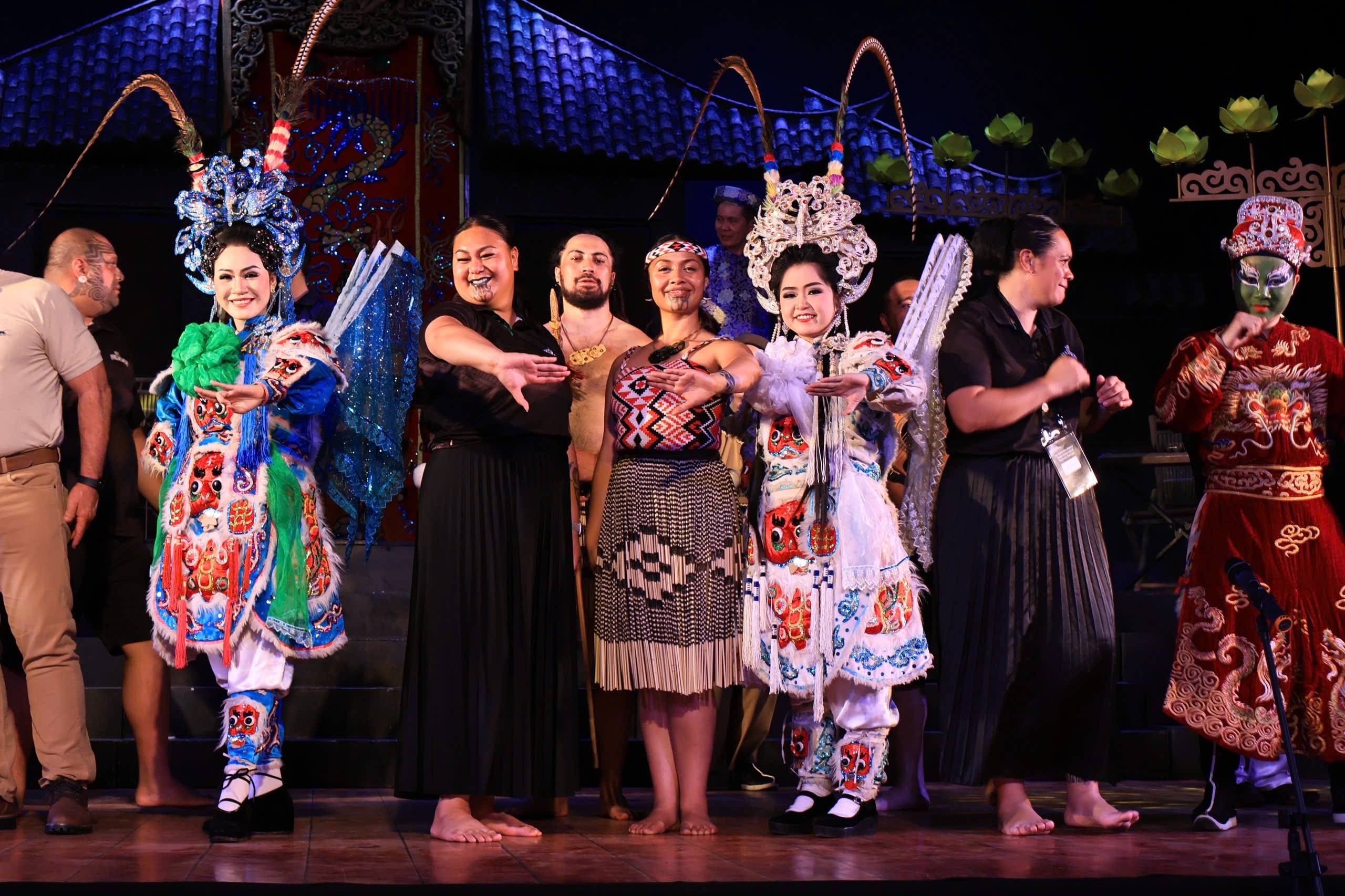 nghệ sĩ hát bội ảnh 3 nghe si hat boi anh 3