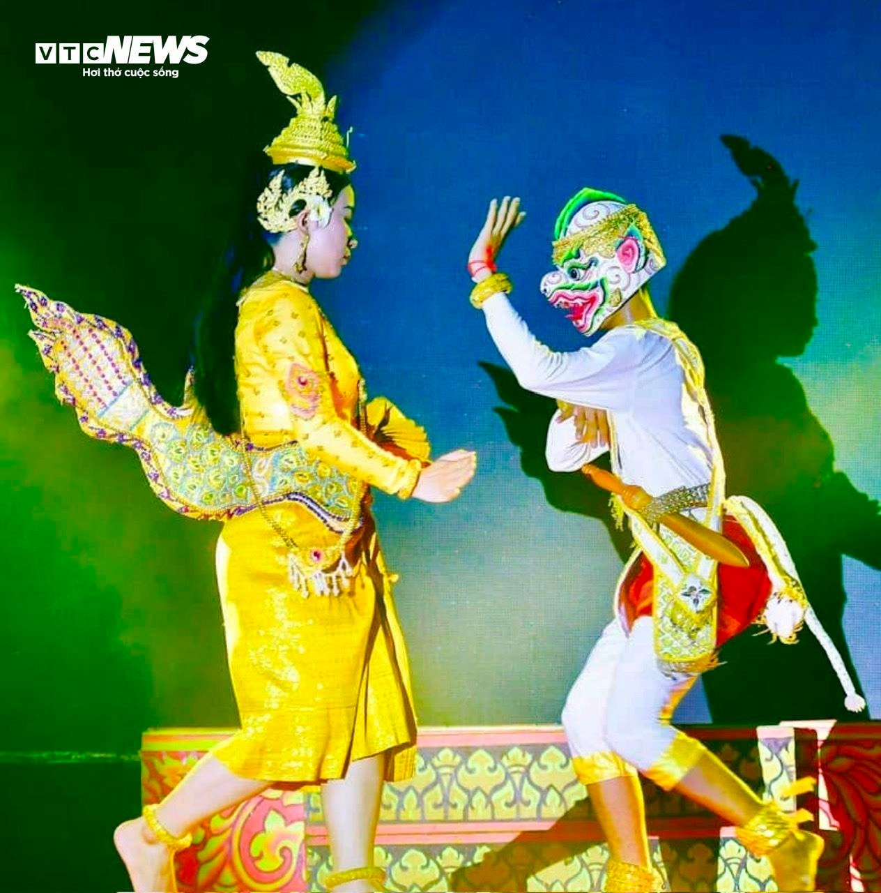 Để tiếp tục bảo tồn nghề truyền thống, tỉnh sẽ đẩy mạnh xã hội hóa, mở rộng các lớp truyền nghề, tăng cường hoạt động diễn xướng và đưa nghề vào sản phẩm du lịch văn hóa cộng đồng. Đây được xem là hướng đi bền vững, giúp di sản tiếp tục sống động trong đời sống đương đại.