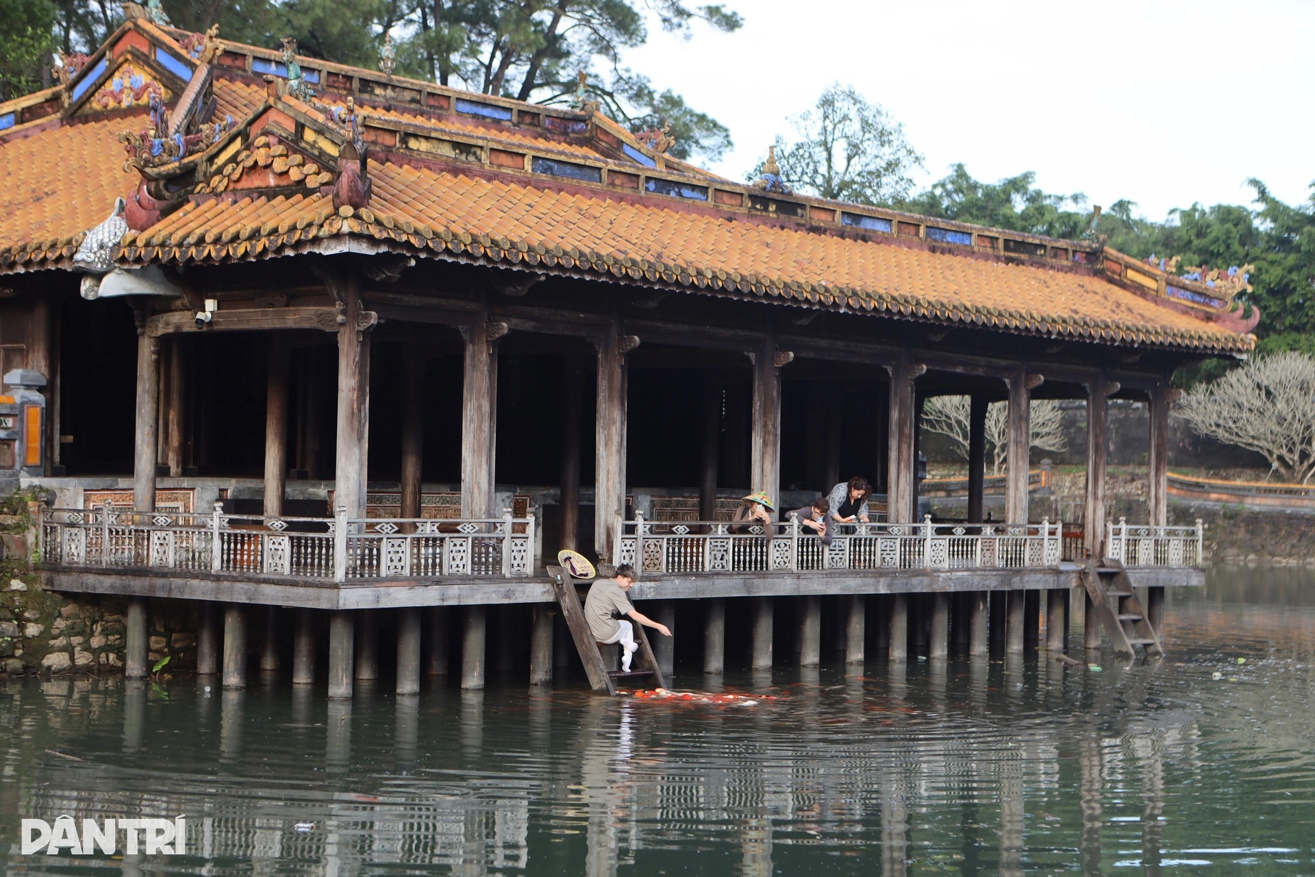 Hiện trạng cung đình, lăng tẩm triều Nguyễn sau các đợt mưa lũ kéo dài - 15 Hiện trạng cung đình, lăng tẩm triều Nguyễn sau các đợt mưa lũ kéo dài - 15