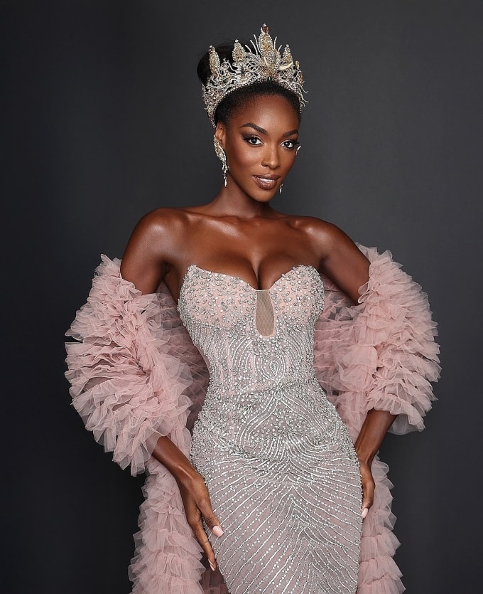 Olivia Yacé là gương mặt được nhiều chuyên trang Sash Factor, Leaderboard, Crown, Miss Universes dự đoán đăng quang mùa thi năm nay nhưng chỉ dừng chân với danh hiệu Á hậu 4. Ảnh: Instagram/ Olivia Yacé