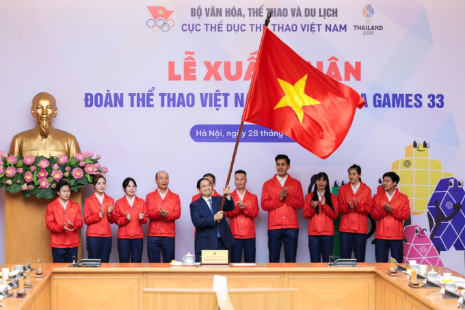 Thủ tướng Phạm Minh Chính tại lễ xuất quân của Đoàn Thể thao Việt Nam tham dự SEA Game 33. Ảnh: LPBank