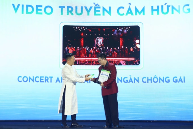 Anh trai vượt ngàn chông gai đoạt giải Video truyền cảm hứng