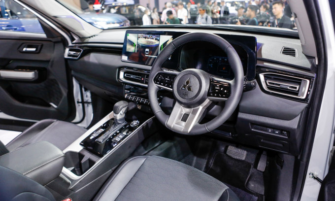 Thiết kế Mitsubishi Destinator phiên bản tay lái nghịch ở Indonesia. Ảnh: Lương Dũng