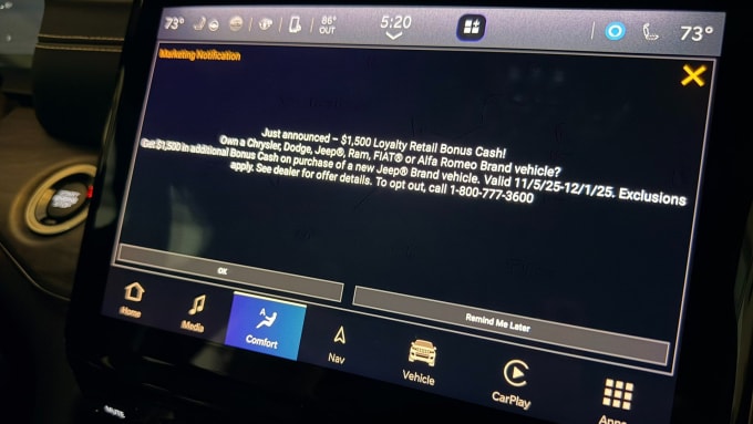 Mẫu quảng cáo ưu đãi mua xe xuất hiện trên mẫu Jeep Grand Cherokee. Ảnh: X/SpeedSportLife