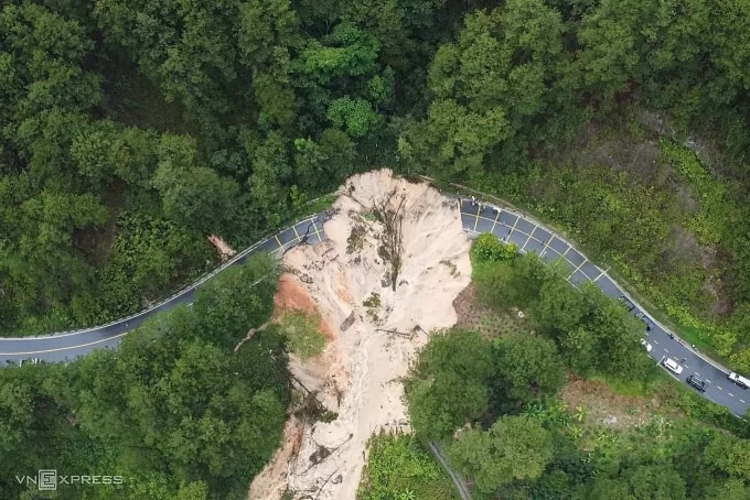 Đèo Mimosa sạt lở hôm 19/11. Ảnh: Khánh Hương