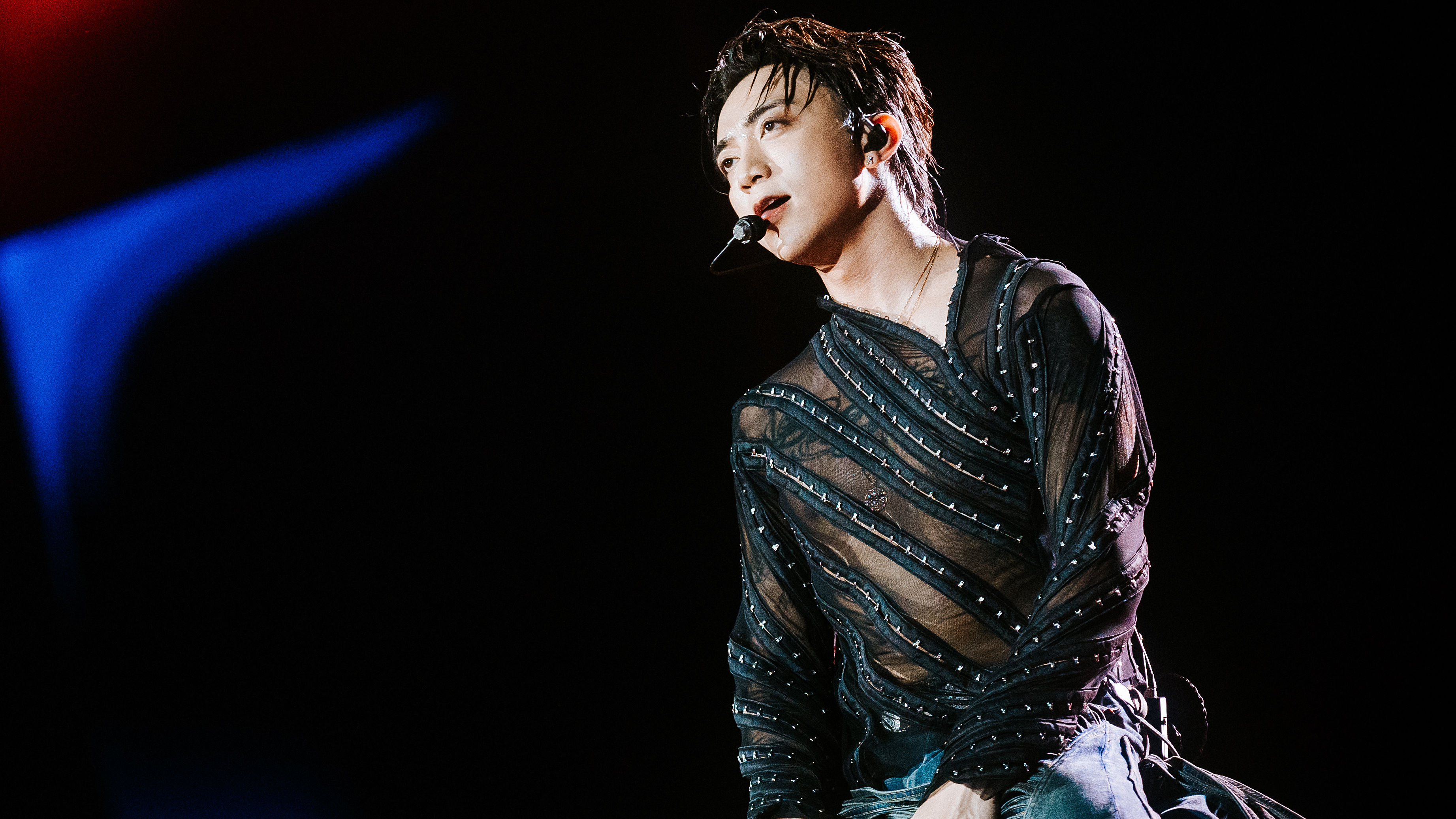 Soobin khoe giọng hát và vũ đạo trong bài 'Trò chơi'