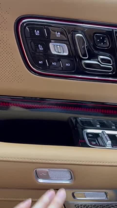 Zeekr 9X - SUV hybrid hạng sang giá từ 64.000 USD