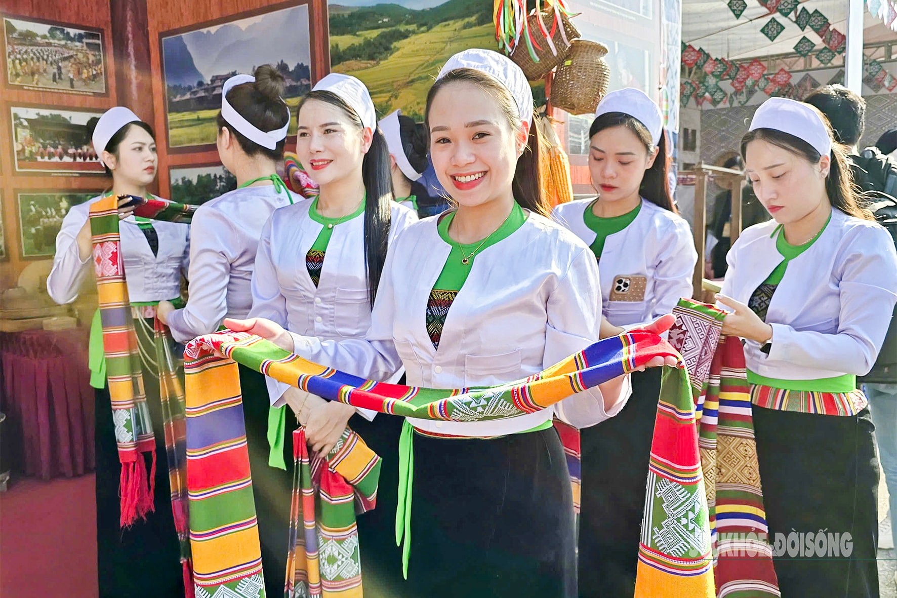 Người giữ lửa Mo Mường giữa nhịp sống hiện đại- Ảnh 6.