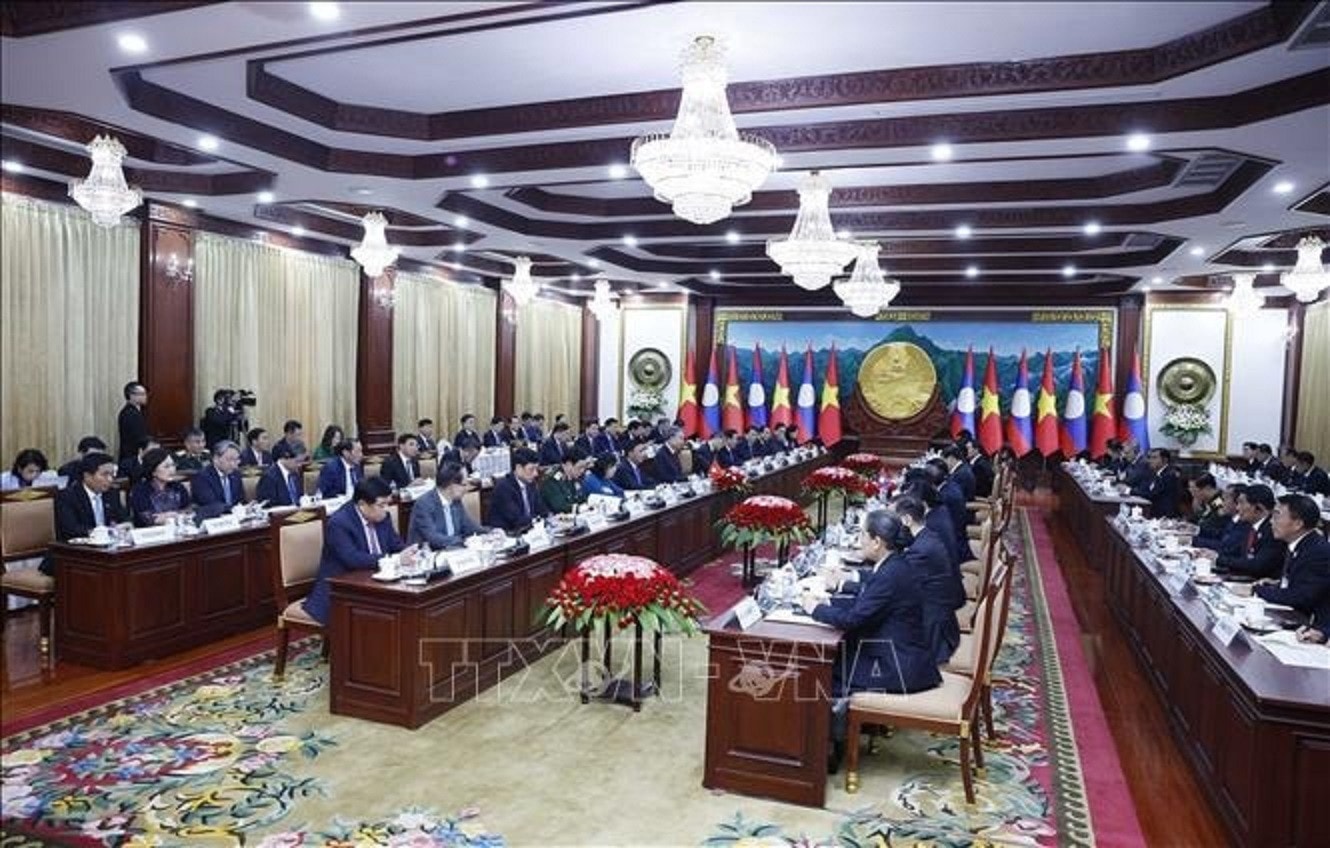 Cuộc hội đàm giữa Tổng Bí thư Tô Lâm và đoàn cấp cao Việt Nam với Tổng Bí thư, Chủ tịch nước Thongloun Sisoulith và đoàn cấp cao Lào. Ảnh: Thống Nhất/TTXVN