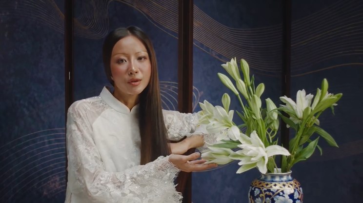 Hình ảnh trong MV.