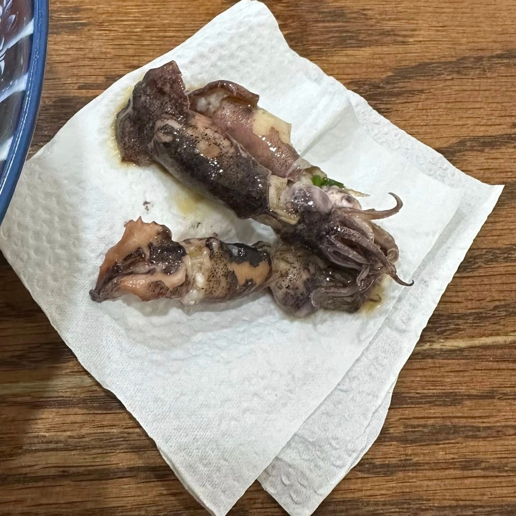 Thưởng thức bánh canh ở Hà Nội, khách ăn phải mực thối nhũn mùi tanh nồng - 1 Thưởng thức bánh canh ở Hà Nội, khách ăn phải mực thối nhũn mùi tanh nồng - 1