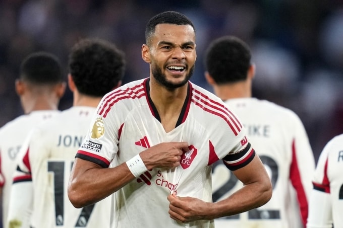 Gakpo mừng bàn thắng trong trận gặp West Ham trên sân London, Anh hôm 30/11. Ảnh: Reuters