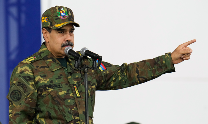 Tổng thống Venezuela Nicolas Maduro phát biểu tại Caracas hôm 25/11. Ảnh: AP