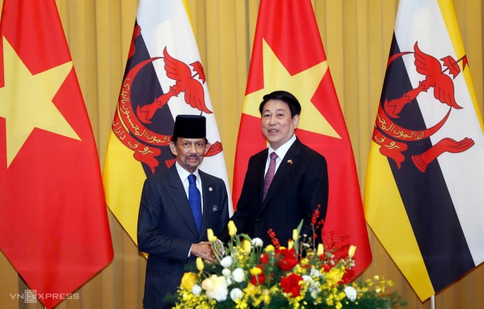 Chủ tịch nước Lương Cường và Quốc vương Brunei Darussalam Haji Hassanal Bolkiah tại Phủ Chủ tịch hôm nay. Ảnh: Giang Huy