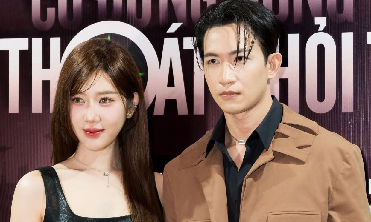 Thúy Ngân, Võ Cảnh tình tứ