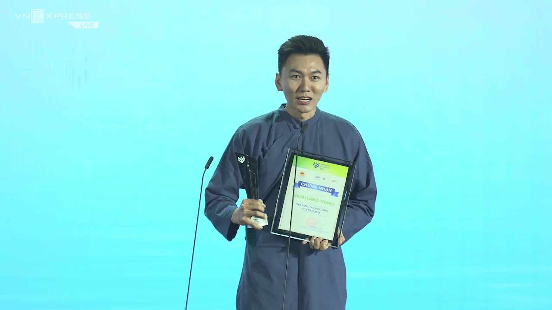 Khoai Lang Thang lần thứ hai đoạt giải 'Nhà sáng tạo nội dung của năm'