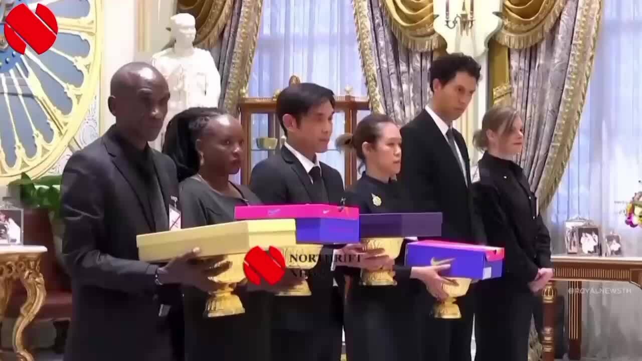 Kipchoge được Nhà vua Vajirusongkorn và Hoàng hậu Suthida của Vương quốc Thái Lan tiếp đón