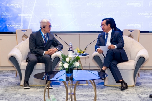 Tp.HCM hợp tác tập đoàn Singapore, tăng tốc mục tiêu trở thành trung tâm tài chính quốc tế - Ảnh 1.