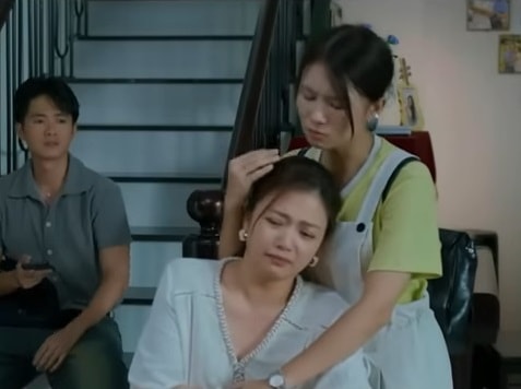 NSƯT Kiều Anh yếu đuối, đỏng đảnh trong 'Gia đình trái dấu'- Ảnh 3. NSƯT Kiều Anh yếu đuối, đỏng đảnh trong 'Gia đình trái dấu'- Ảnh 3.