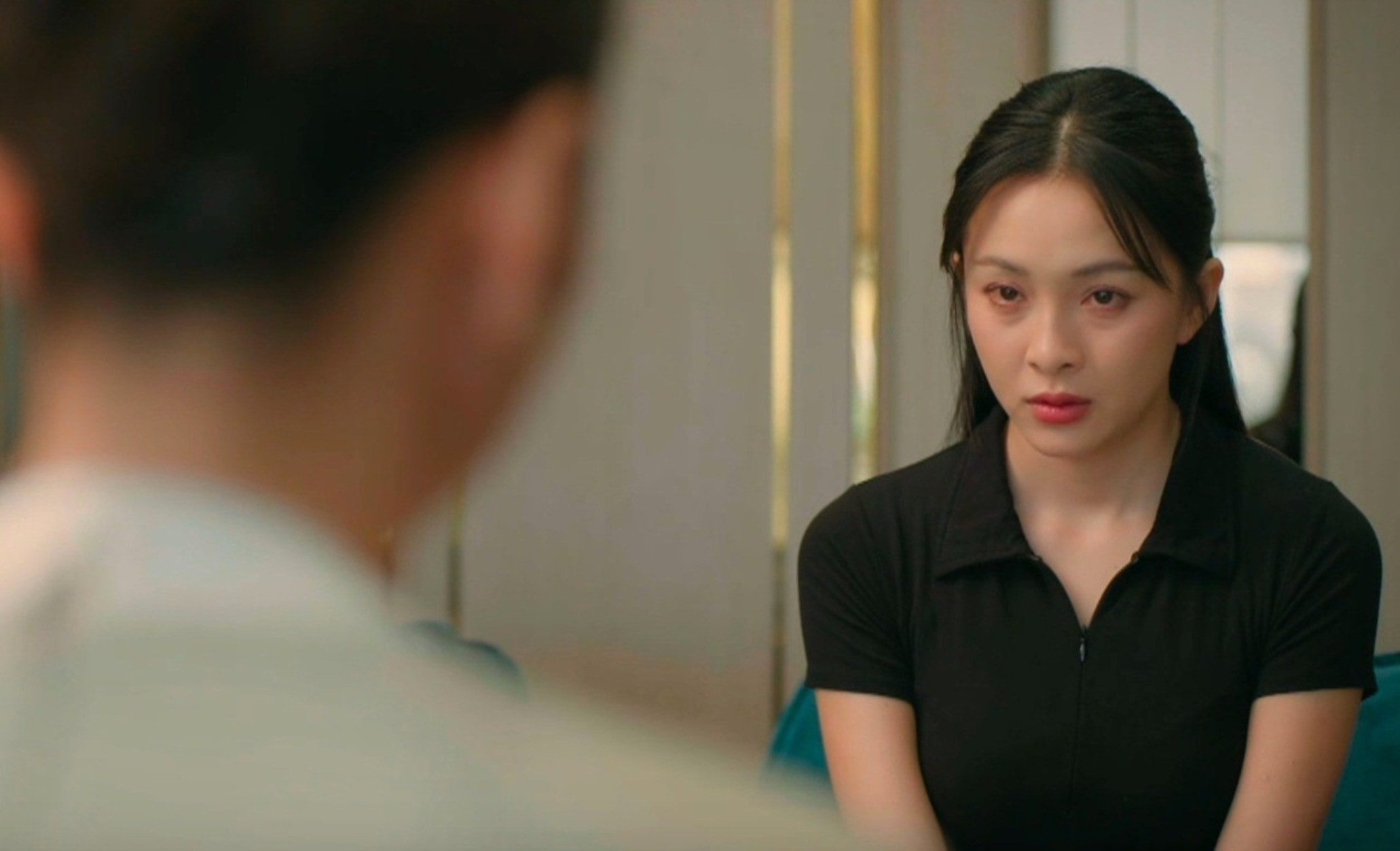 Nhân vật này bị nhận xét là có nhiều điểm tính cách tiêu cực như ích kỷ, thiếu phân định đúng sai, trong khi biểu cảm của Nga lại càng khiến khán giả mệt mỏi. Cảm xúc của Nga thường ở mức cao trào nên mỗi lần nhân vật xuất hiện đều khiến bộ phận khán giả cảm thấy khó chịu.