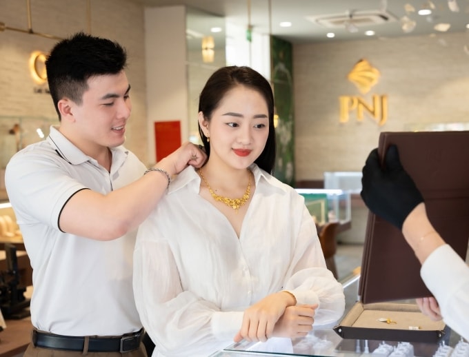 Trang sức PNJ được nhiều khách hàng lựa chọn. Ảnh: Gia Thịnh