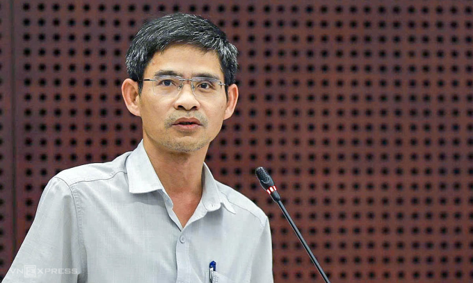 Ông Trương Xuân Tý trả lời tại buổi họp báo. Ảnh: Nguyễn Đông