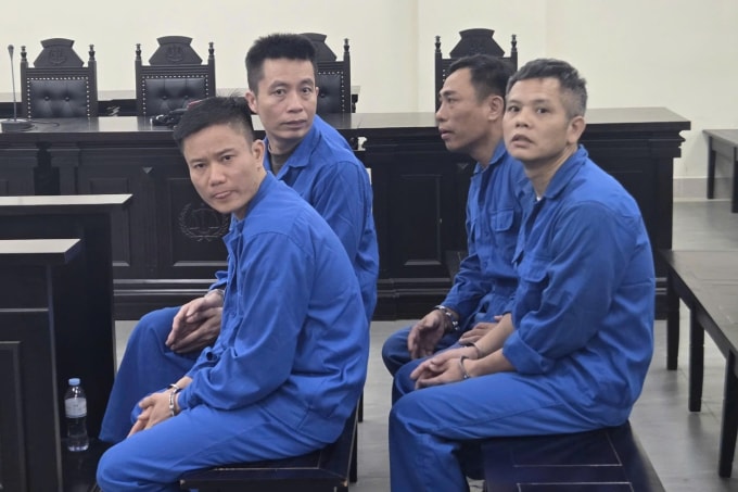 Các bị cáo tại tòa. Ảnh: Danh Lam