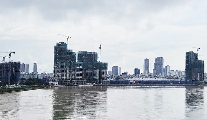Đà Nẵng khẳng định quy hoạch đảm bảo hạ tầng giữa cơn sốt cao ốc ven sông Hàn - Ảnh 2. Đà Nẵng khẳng định quy hoạch đảm bảo hạ tầng giữa cơn sốt cao ốc ven sông Hàn - Ảnh 2.