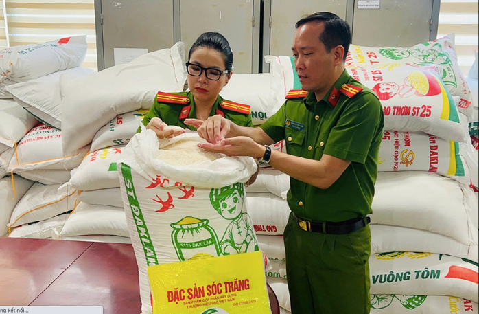 Hơn 17 tấn gạo ST25 giả bị bán ra thị trường - Ảnh 1.